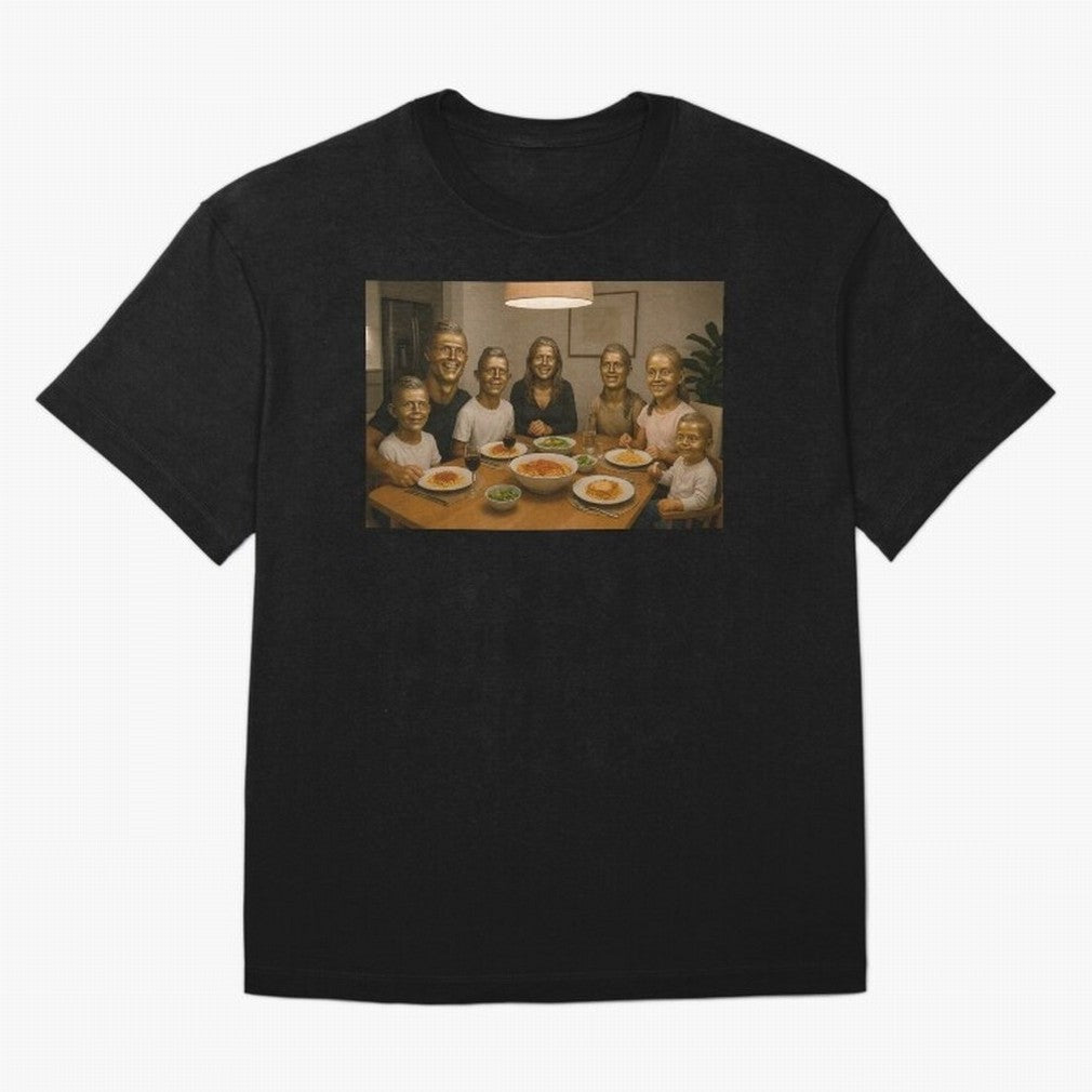 Ronaldo Bust Family Dinner Oversized T-Shirt Show Fan Pride Across FIFA World Cup 2026 for Fans of Haaland and Argentina, Bringing Supporter Pride, Iconic Celebrations, Legendary Names and Global Match Day Energy; Made for Collectors Who Enjoy
