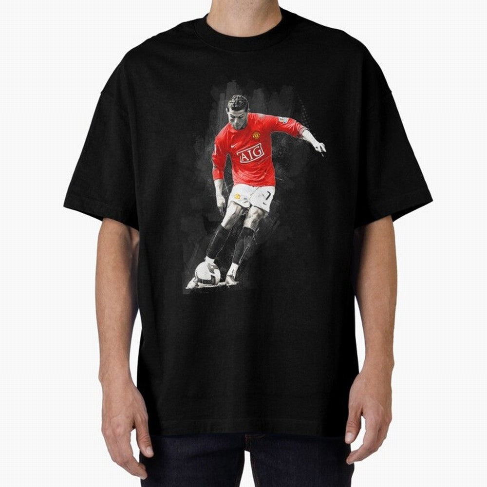 Cristiano Ronaldo Cristiano Ronaldo Oversized T-Shirt Showcase the FIFA World Cup 2026 Group Stage Journey through Cristiano Ronaldo Highlights, England Pride, Soccer Culture, Superstar Moments, National Team Dreams and Competitive Fire; Ideal for