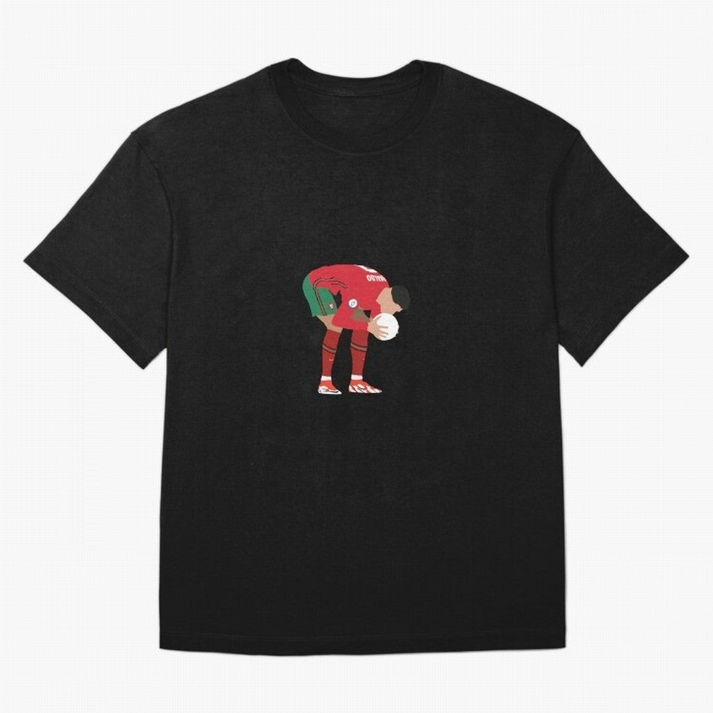 cristiano ronaldo ball kiss Oversized T-Shirt Relive Global Football Passion for FIFA World Cup 2026, with CR7, Germany, Sports Nostalgia, International Competition, Famous Players and Unforgettable Victories; Made for Die Hard Supporters, Soccer