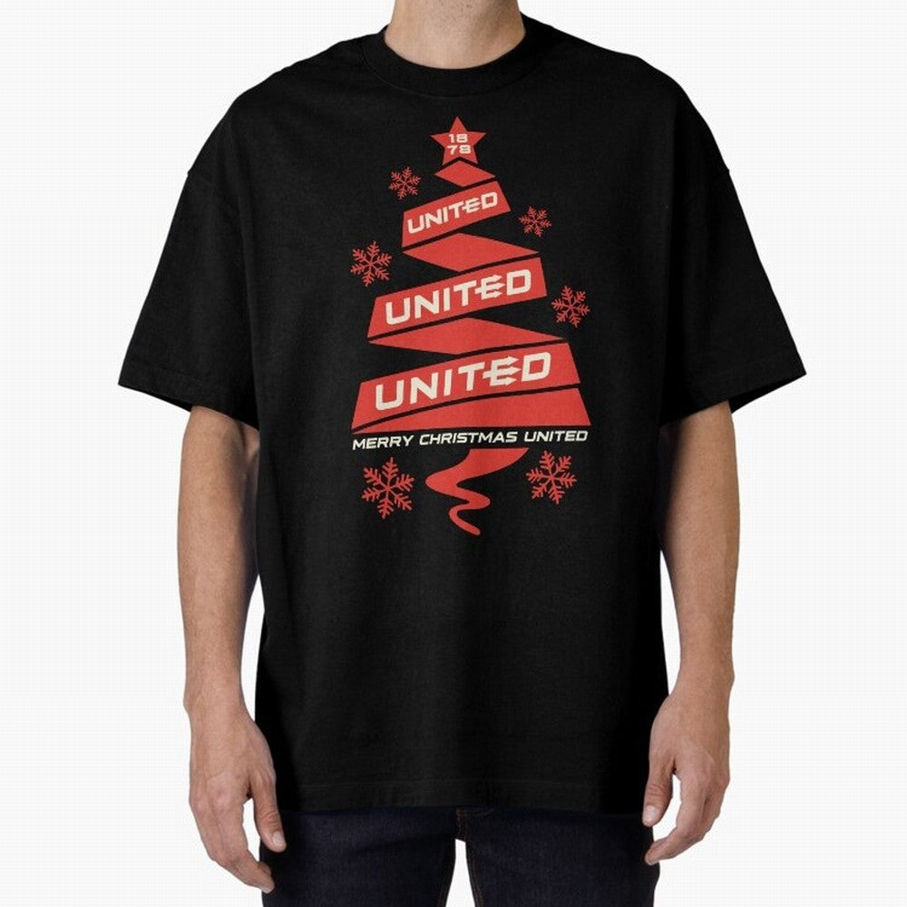 Manchester United Christmas Oversized T-Shirt Follow the Final Road of the FIFA World Cup 2026 Journey through Neymar Highlights, Spain Pride, Goal Celebration Energy, Supporter Heritage, Football Icons and Worldwide Tournament Joy; Great for Watch