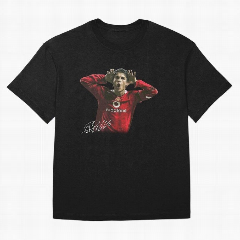 Cristiano Ronaldo T-Shirt Young Manchester Ronaldo - Celebration Oversized T-Shirt Feel the Roar of Match Day Hype around FIFA World Cup 2026 USA Canada Mexico, Mbappe, Argentina, France and Brazil, Classic Soccer Heritage, Championship Pressure,