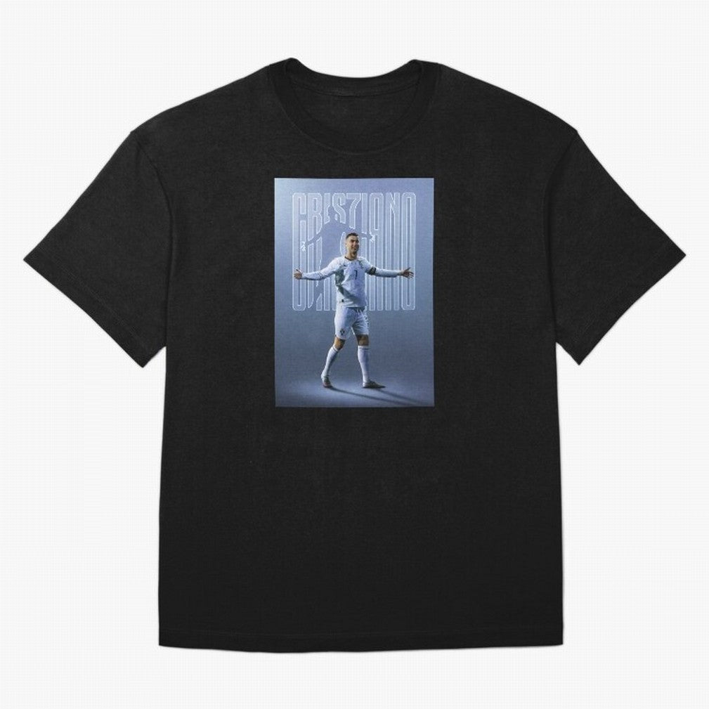 Football Royalty: Cristiano Ronaldo Oversized T-Shirt Relive Match Day Hype around FIFA World Cup 2026 USA Canada Mexico, Cristiano Ronaldo, Haaland and CR7, England and Germany, Sports Nostalgia, International Competition, Famous Players and