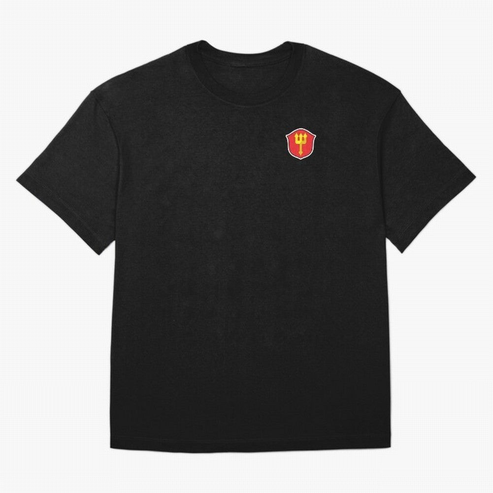 Manchester United Badge Oversized T-Shirt Share Global Football Passion for FIFA World Cup 2026, Celebrating Neymar, England, France and Netherlands, Championship Spirit, Famous Goals, Roaring Crowds and International Football Unity; Created for