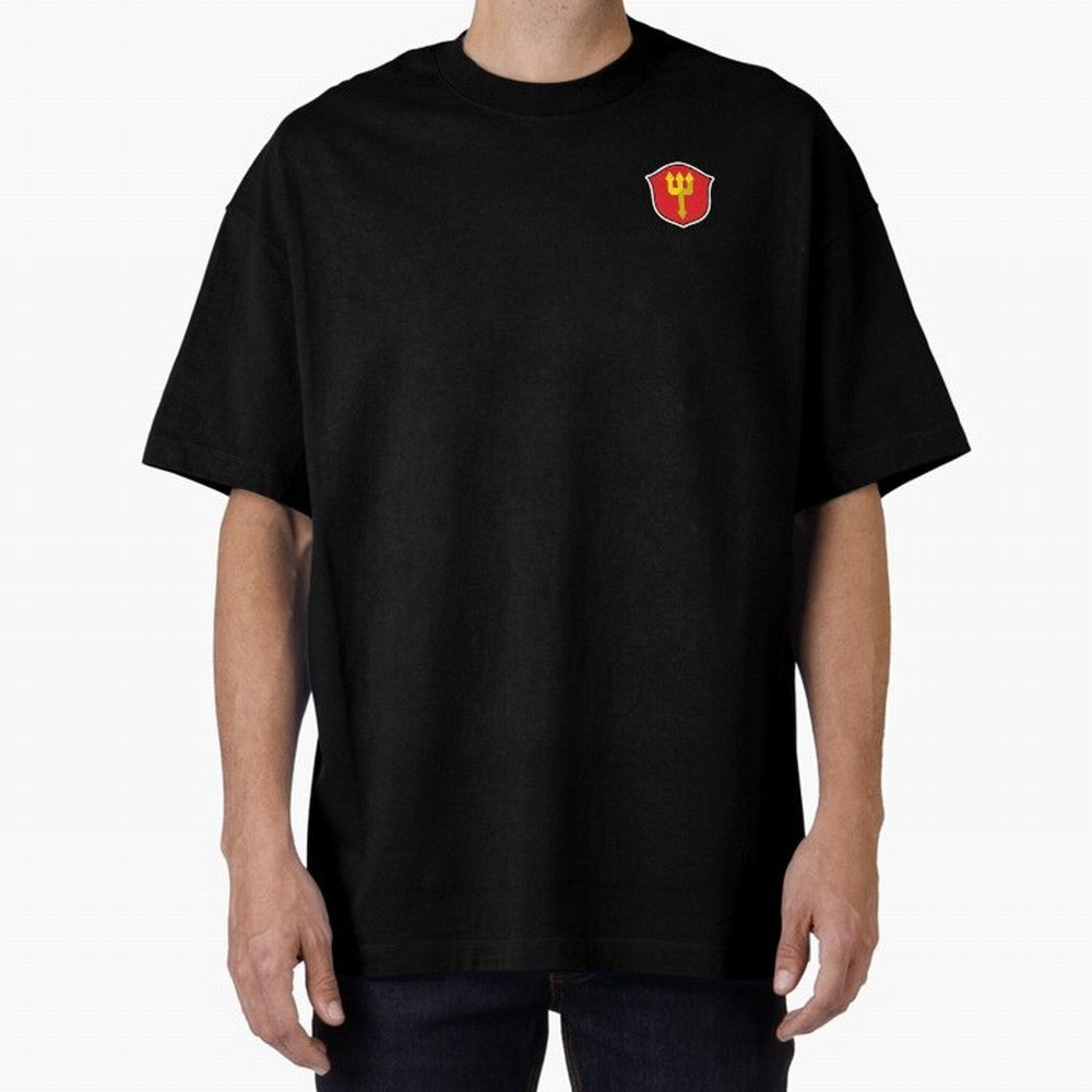 Manchester United Badge Oversized T-Shirt Share Global Football Passion for FIFA World Cup 2026, Celebrating Neymar, England, France and Netherlands, Championship Spirit, Famous Goals, Roaring Crowds and International Football Unity; Created for