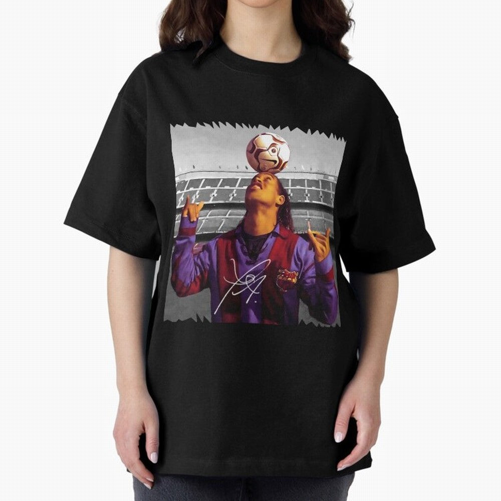 Ronaldinho - vintage Oversized T-Shirt Fuel Match Day Hype around FIFA World Cup 2026, Neymar, England, France and Netherlands, Tournament Hype, Historic Matchups, Family Viewing Parties and Global Sports Pride; Ideal for Football Dads, Football