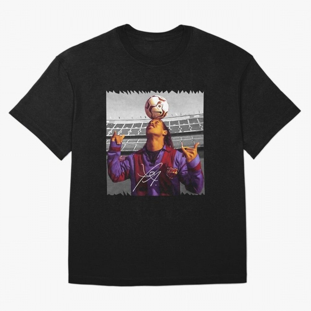 Ronaldinho - vintage Oversized T-Shirt Fuel Match Day Hype around FIFA World Cup 2026, Neymar, England, France and Netherlands, Tournament Hype, Historic Matchups, Family Viewing Parties and Global Sports Pride; Ideal for Football Dads, Football