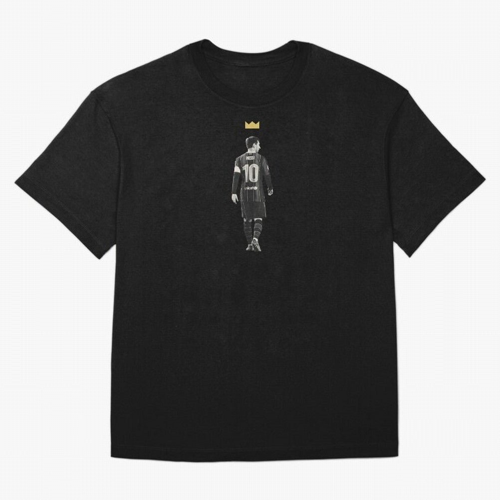Lionel Messi The Champion Oversized T-Shirt Celebrate Fan Culture around FIFA World Cup 2026 Spirit, Featuring Argentina, France and Brazil, Mbappe, Retro Football Energy, Iconic Rivalries, Trophy Chase Drama and Stadium Atmosphere; Ideal for