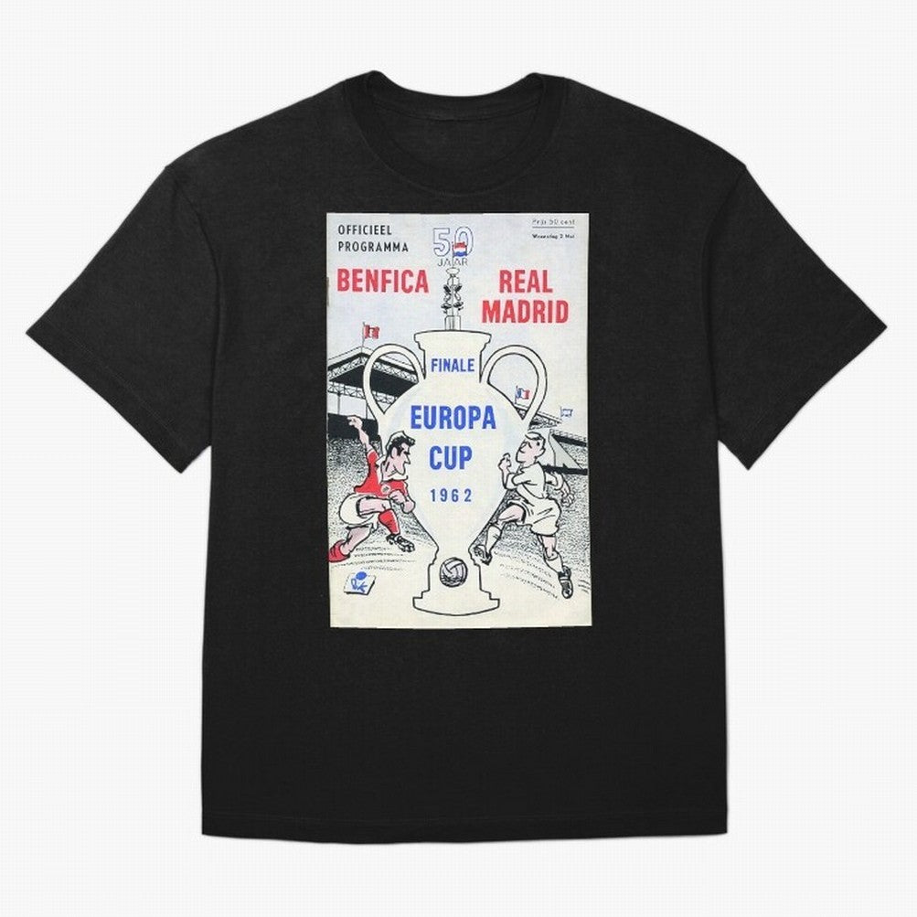 Vintage Champions League Final Poster - Real Madrid vs Benfica Oversized T-Shirt Join Supporters Worldwide for FIFA World Cup 2026 Driven by CR7 and Messi, Argentina, France and Brazil Energy, Classic Soccer Heritage, Championship Pressure, Fan