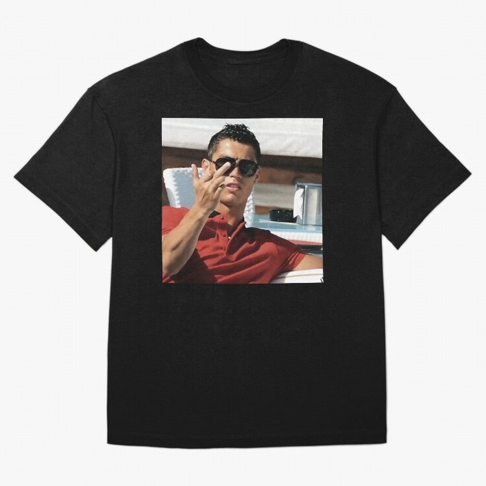 Ronaldo Oversized T-Shirt Showcase FIFA World Cup 2026 USA Canada Mexico Spirit, Centered on Germany, Mbappe and Neymar, Vintage Soccer Flavor, Modern Football Stars, National Flags and Final Night Emotion; Ideal for Fans Who Follow Messi,