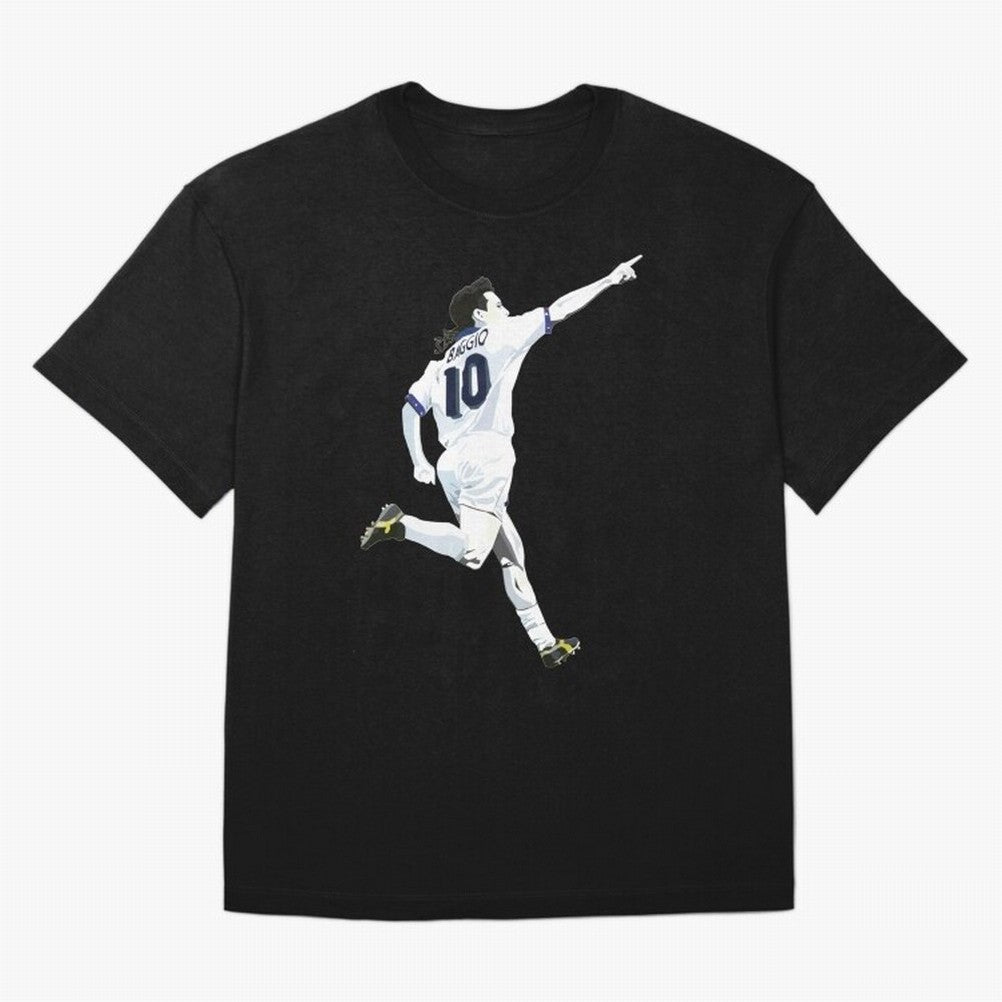 Roberto Baggio - Italy | Mbappe gift Oversized T-Shirt Discover FIFA World Cup 2026 Filled with Cristiano Ronaldo, Germany Energy, Sports Nostalgia, International Competition, Famous Players and Unforgettable Victories; Great for Supporters Who