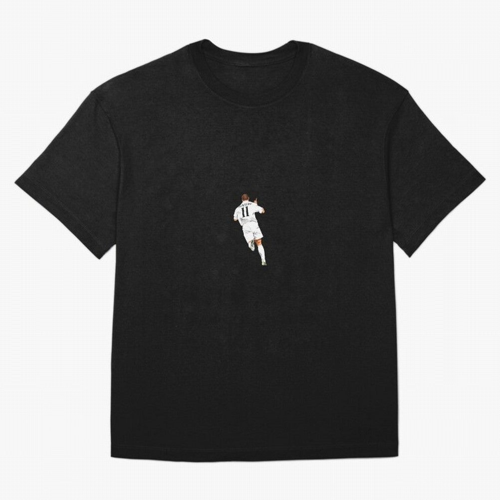 Ronaldo Nazario Minimalist Oversized T-Shirt Upgrade FIFA World Cup 2026 USA Canada Mexico Capturing Haaland and Mbappe, Spain and Netherlands Energy, Retro Football Energy, Iconic Rivalries, Trophy Chase Drama and Stadium Atmosphere; Built for