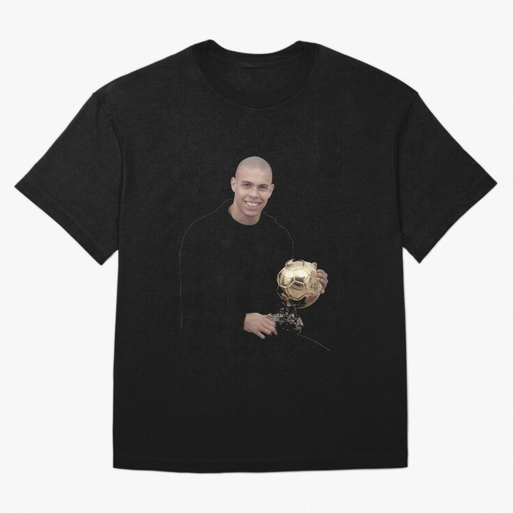 Ronaldo Iconic Ballon d¡¯Or Football Art Oversized T-Shirt Celebrate Supporters United by FIFA World Cup 2026 Connected to Mbappe, Netherlands Energy, Classic Soccer Heritage, Championship Pressure, Fan Loyalty and International Pride; Made for Die