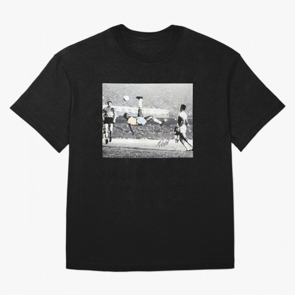 Classic Pele Bicycle Kick Legend1 Oversized T-Shirt Represent Fans Who Live for FIFA World Cup 2026 Centered on Mbappe, Brazil, Portugal and Argentina Energy, Retro Football Energy, Iconic Rivalries, Trophy Chase Drama and Stadium Atmosphere; Ideal