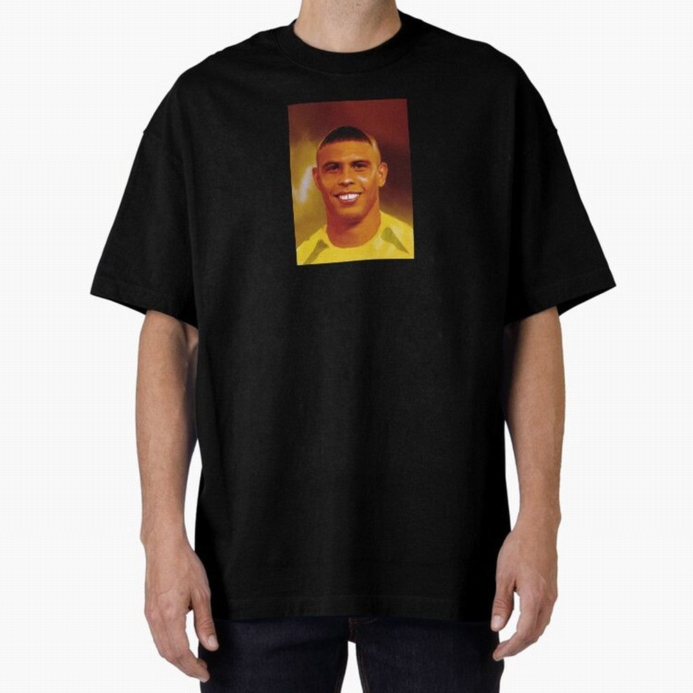 Ronaldo Nazario Digital Painting Oversized T-Shirt Show Passion for the Stars of FIFA World Cup 2026 USA Canada Mexico Made for Messi, CR7 and Mbappe, Netherlands Energy, Match Day Excitement, Supporter Culture, Golden Goals and Global Football