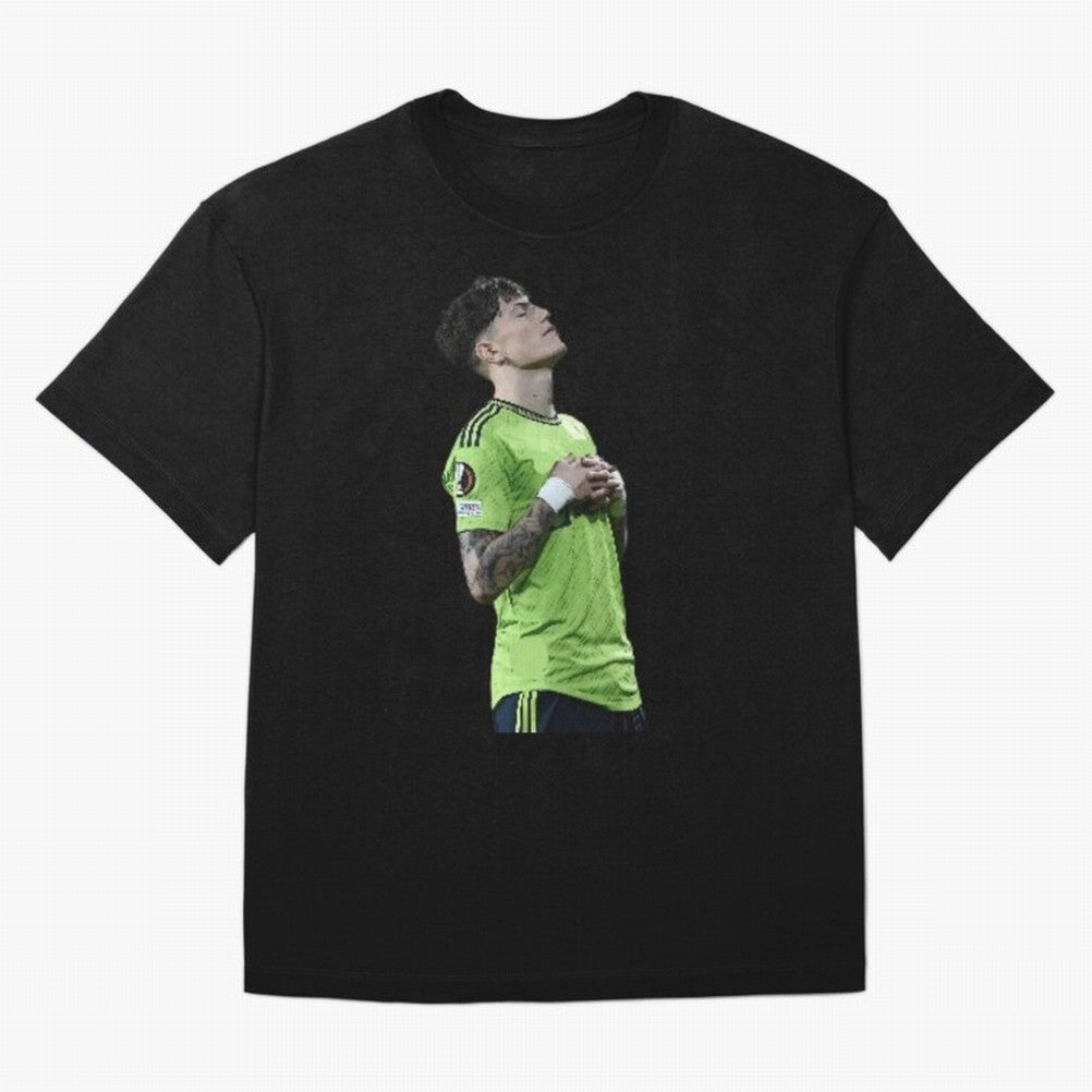Garnacho Inner Peace Celebration Oversized T-Shirt Remember the FIFA World Cup 2026 Journey through CR7 Highlights, Argentina Pride, Football Passion, Legendary Performances, Festival Vibes and Supporter Community; Made for Collectors Who Enjoy