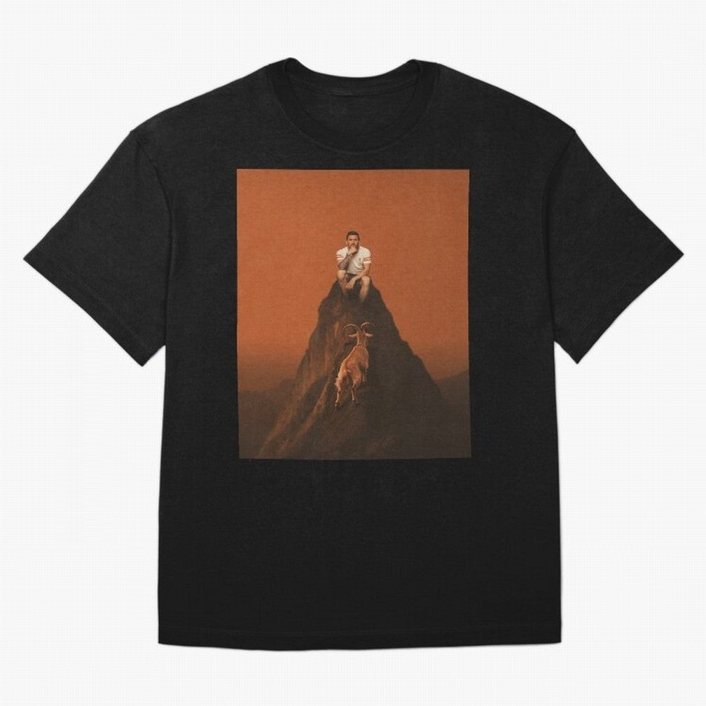 Goat messi football sunset Oversized T-Shirt Feel the Heartbeat of FIFA World Cup 2026 Highlighting Haaland, Spain and Netherlands Energy, Global Supporter Spirit, Legendary Goals, National Colors and Tournament Celebration; Made for Collectors Who