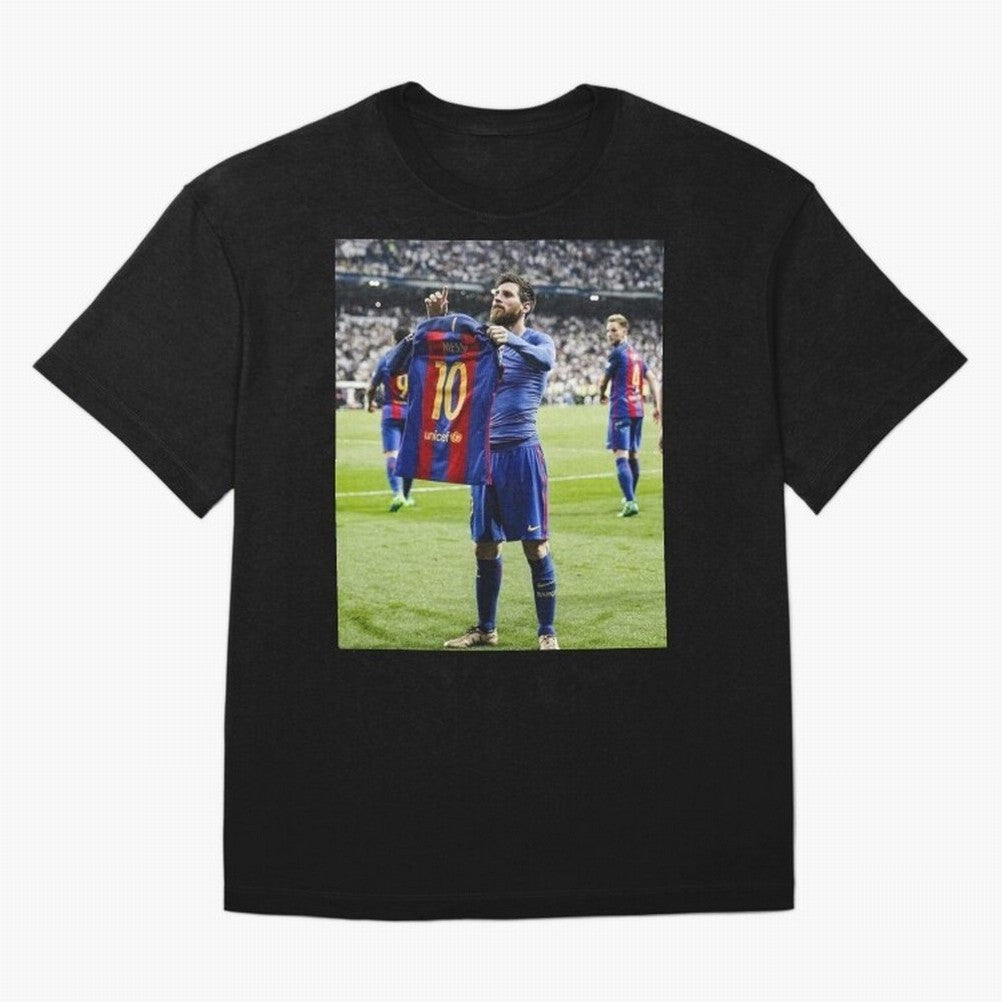 Lional Messi Poster Design Oversized T-Shirt Embrace FIFA World Cup 2026 for Fans of Neymar, Haaland and Cristiano Ronaldo and Netherlands, Bringing Vintage Soccer Flavor, Modern Football Stars, National Flags and Final Night Emotion; Created for